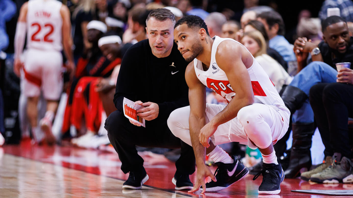 Darko Rajakovic uz teren tokom utakmice